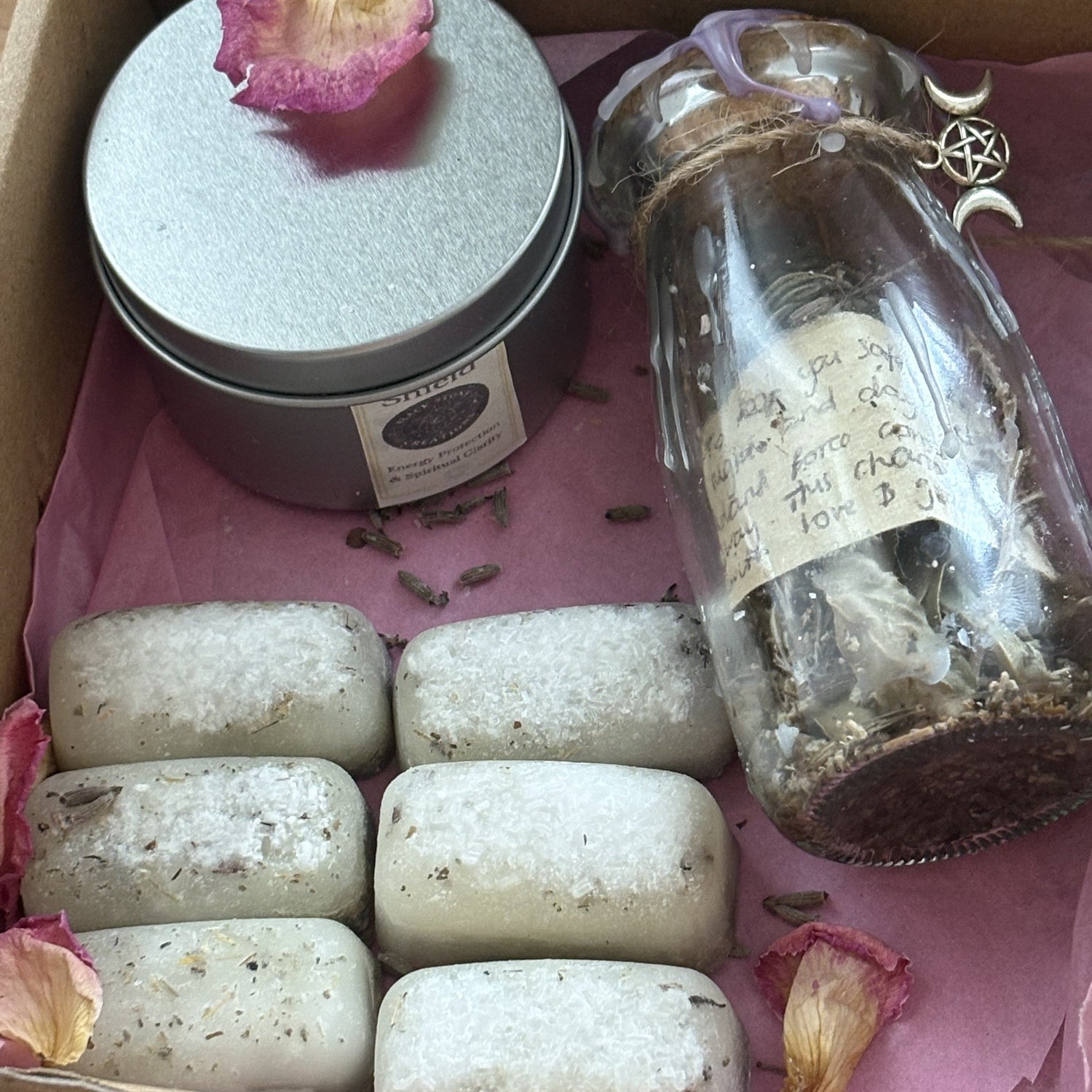 Gifts & Kits
